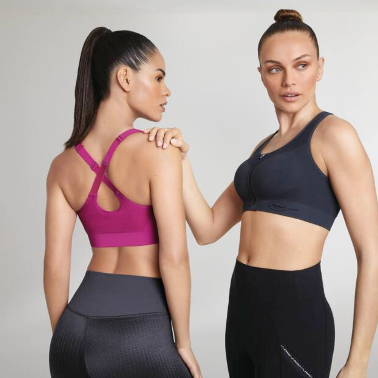 Easy Move Zip Sports Top