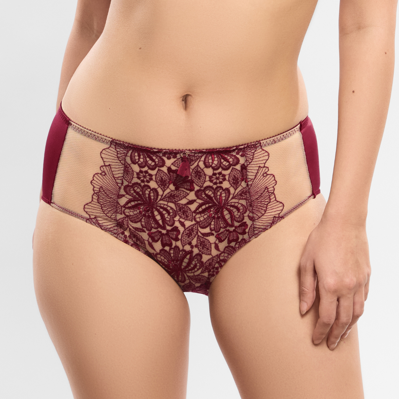 Agathe Deep Brief in Amarante
