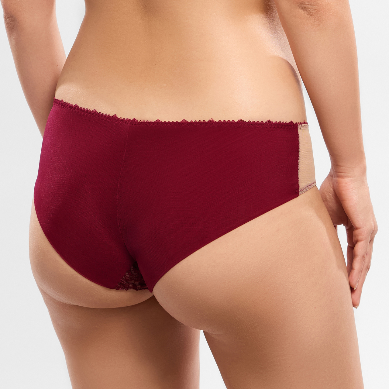 Agathe Shorty in Amarante