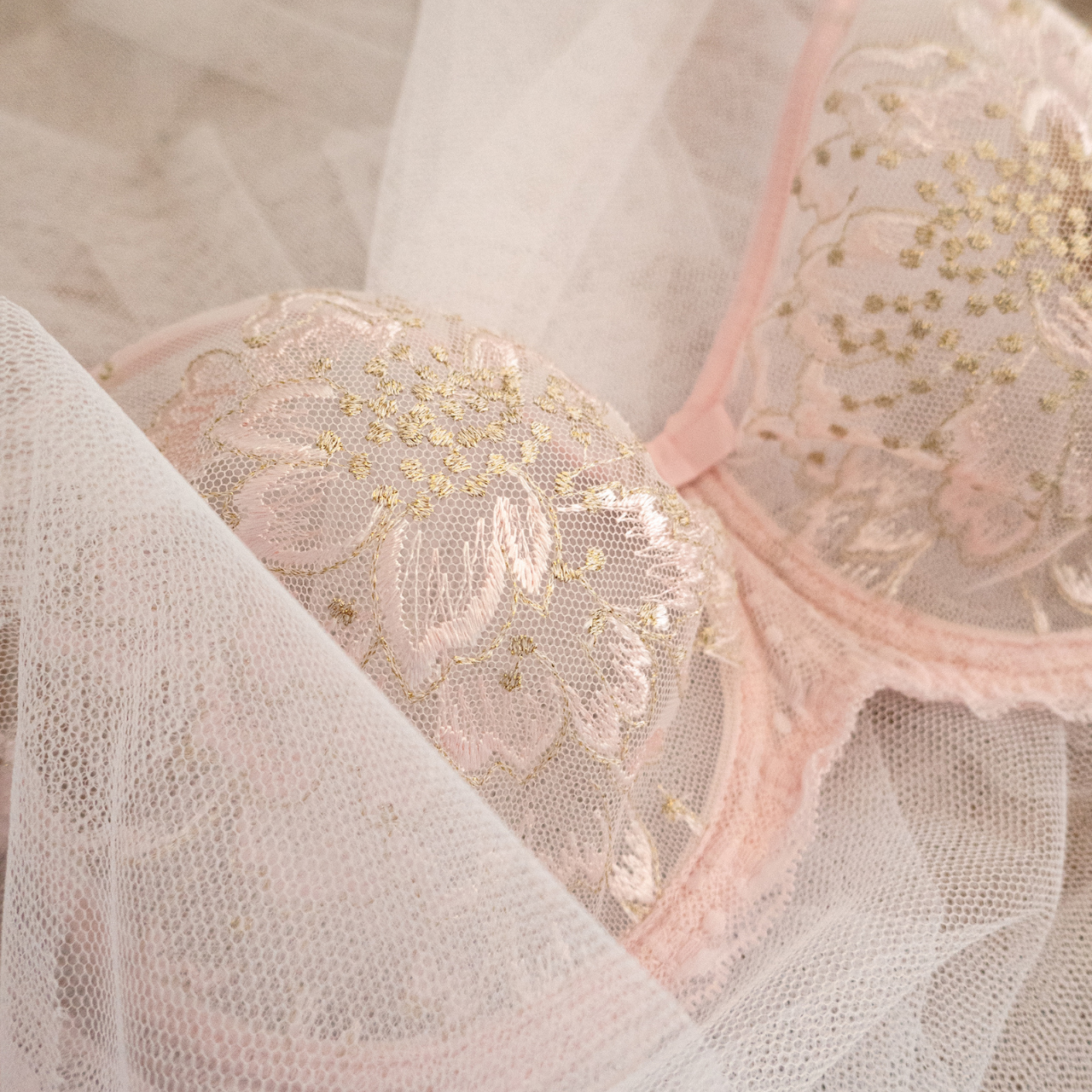 Amour Underwired Seamless Bra in Crystal