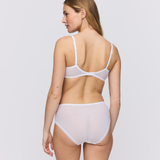 Chen Shorts in White Yacht