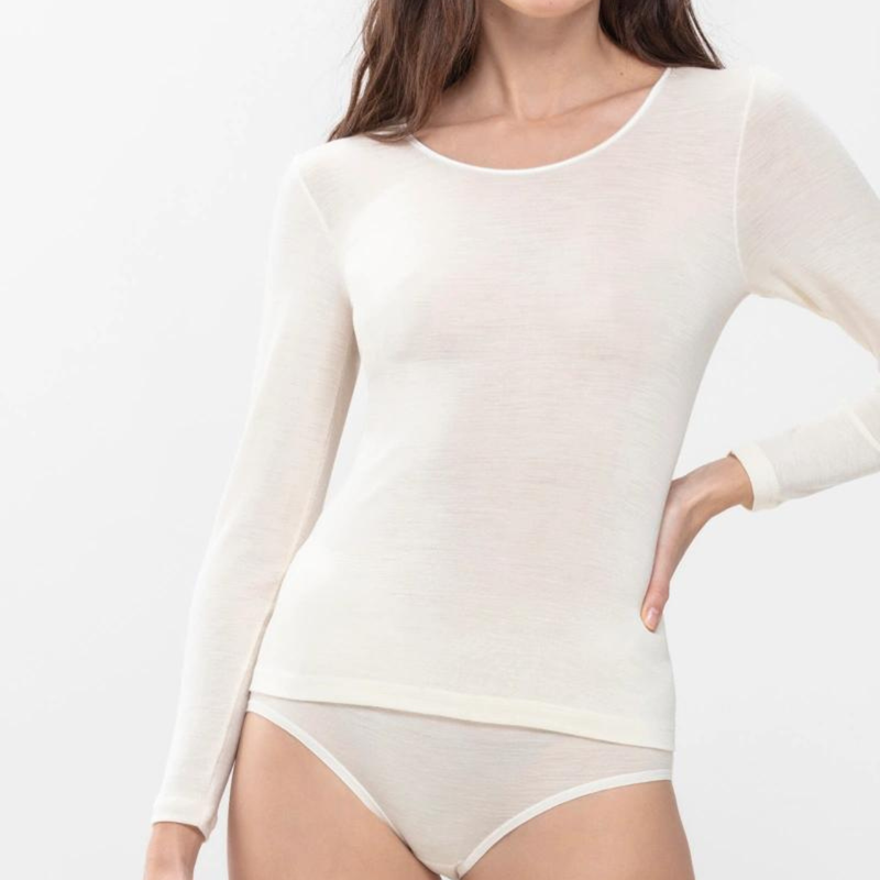 Serie Exquisite Long Sleeved Top in Ivory
