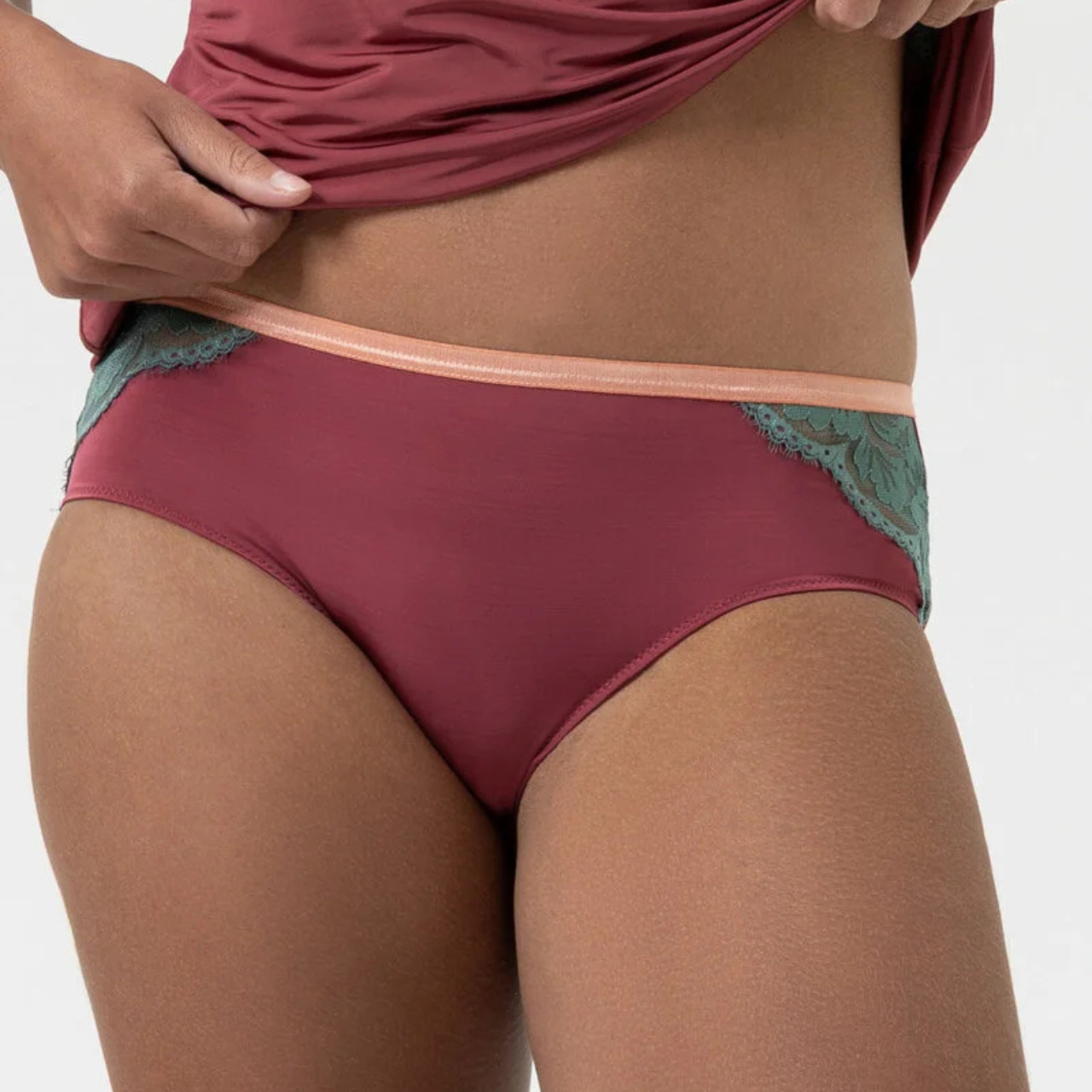 Serie Poetry Vogue Hipster in Beau Bordeaux