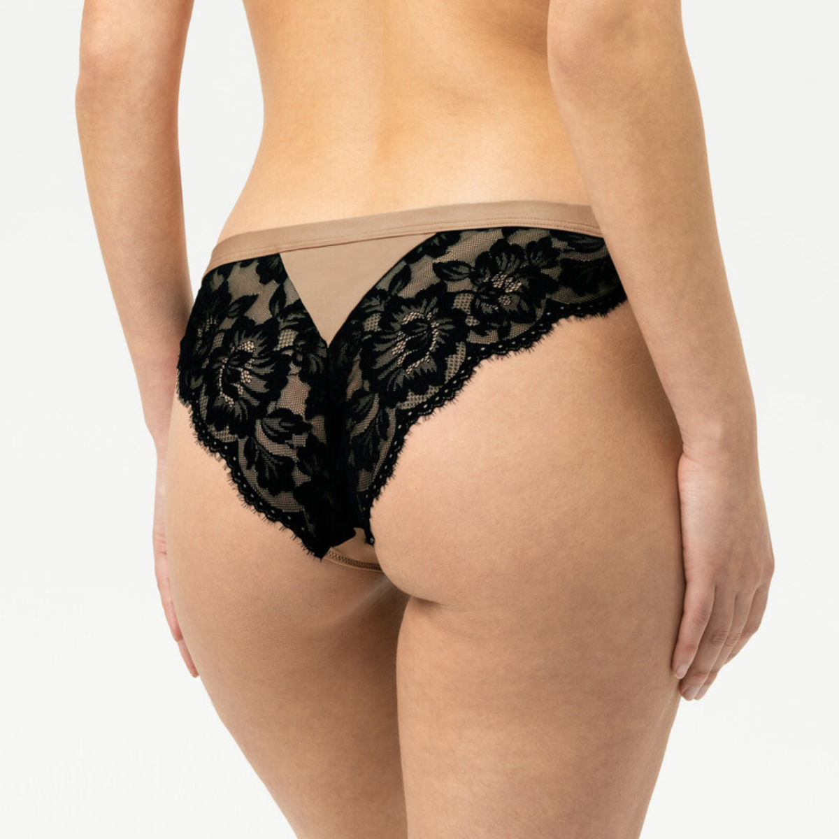 Serie Poetry Vogue Tanga Brief in Golden Hazel