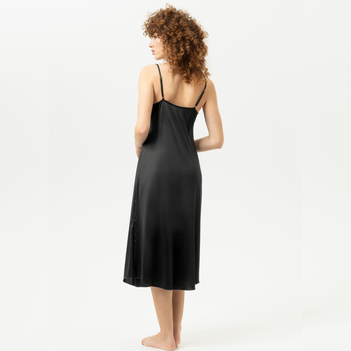 Serie Pure Shine Lace Midi Negligé in Black