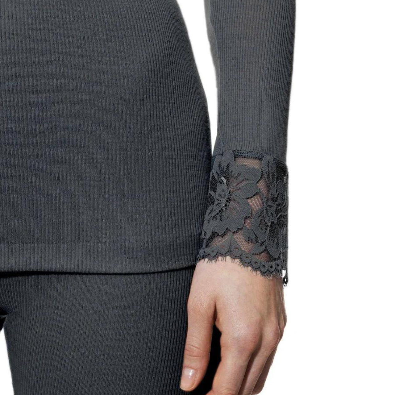Serie Wool Love Long Sleeved Top in Thunder Grey