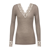 Serie Wool Love Long Sleeved V-Neck Top in Deep Taupe