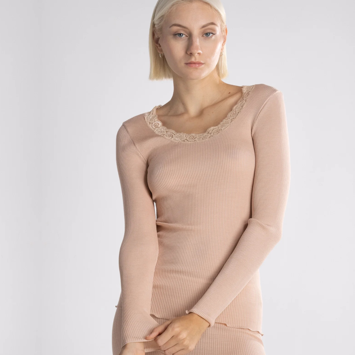 Long-sleeved Top in Wool and Silk with Leavers Lace