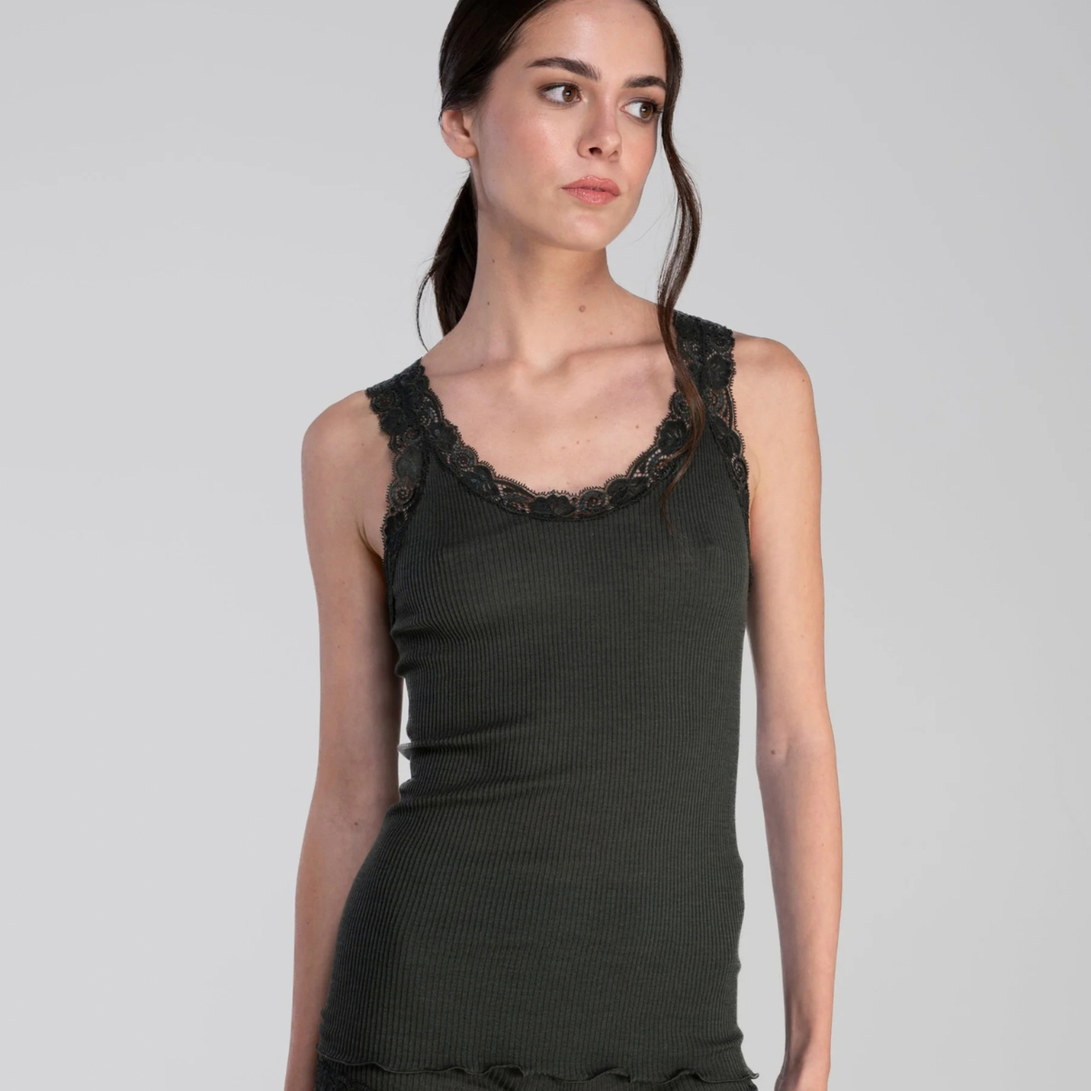 Tank Top in Wool and Silk with Leavers Lace