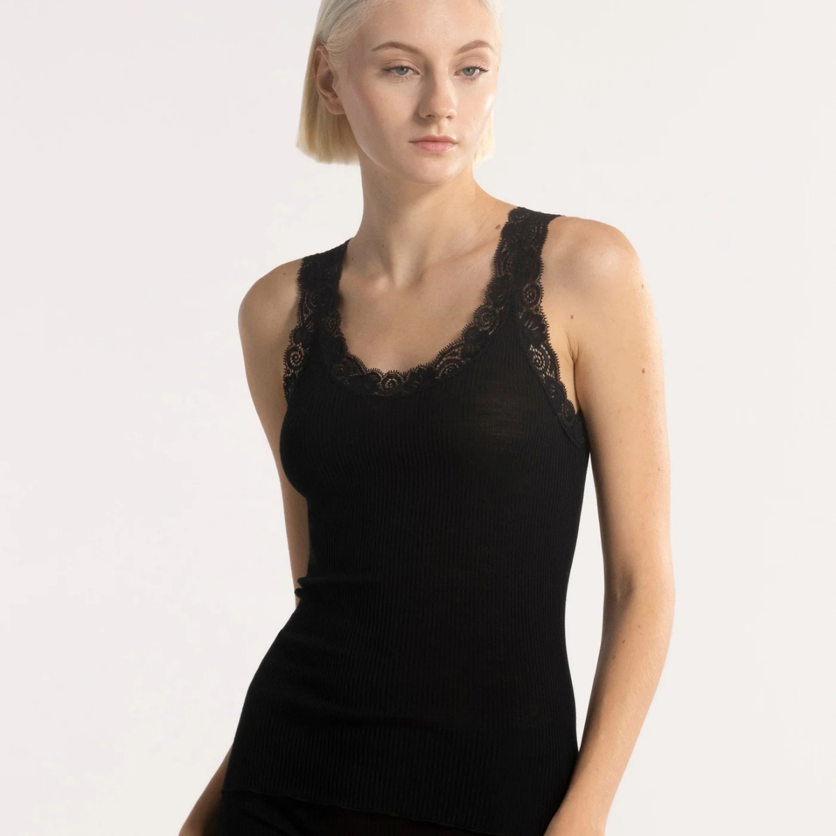 Tank Top in Wool and Silk with Leavers Lace
