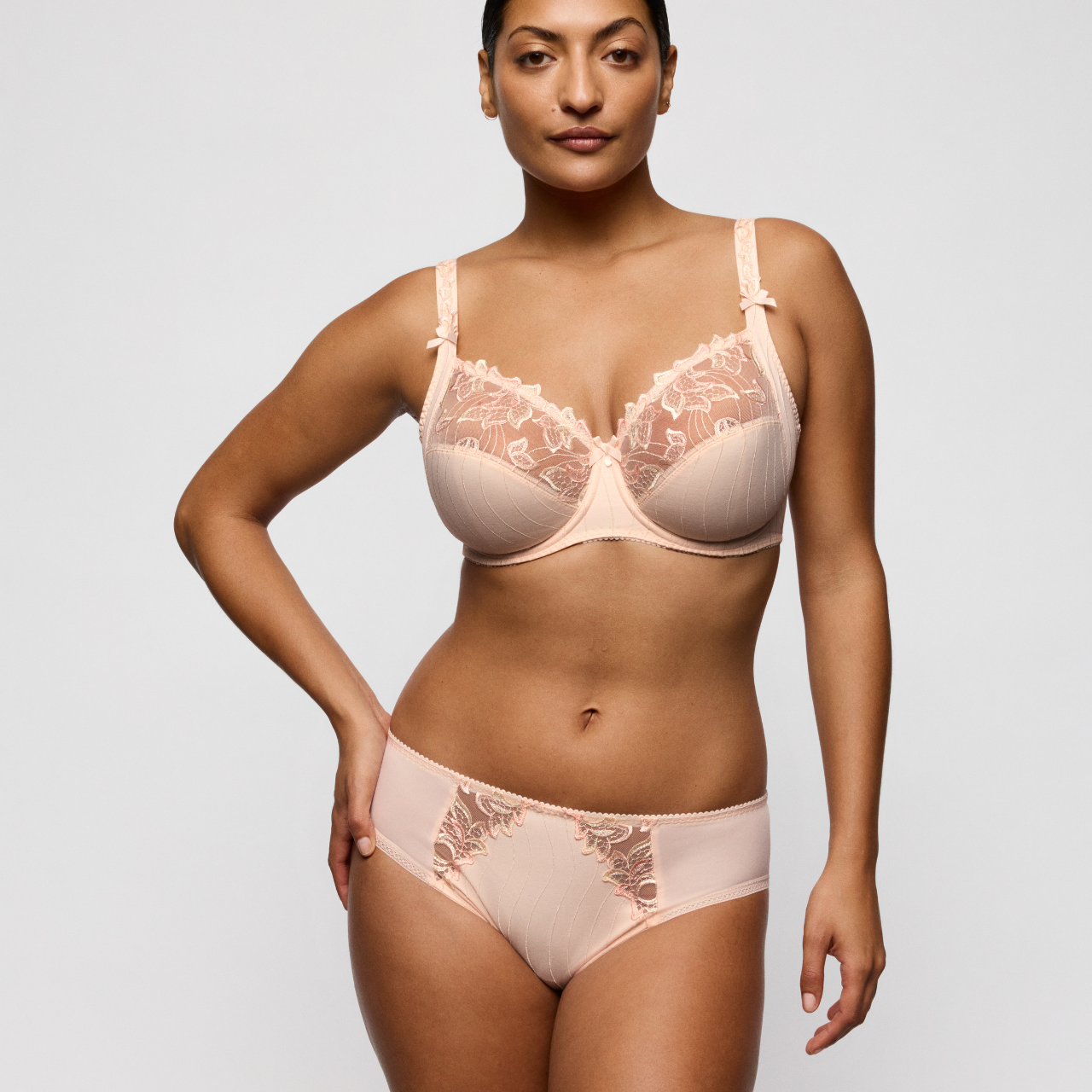 Deauville Full Brief in Venus