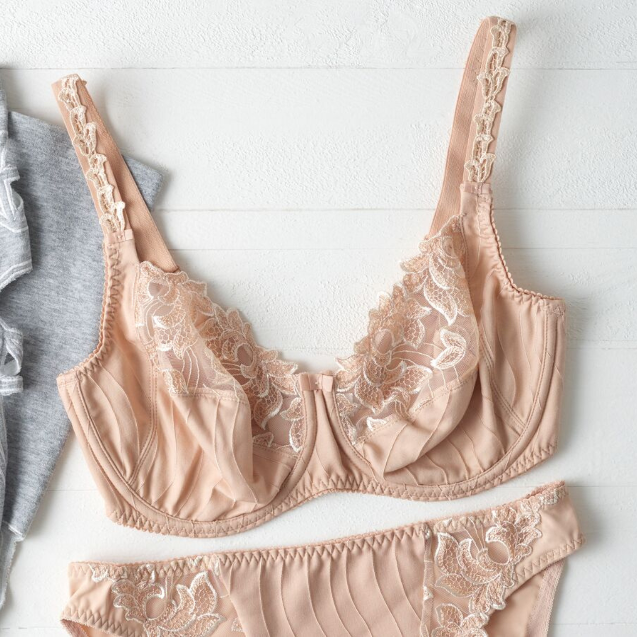 Deauville Full Cup Bra in Caffe Latte