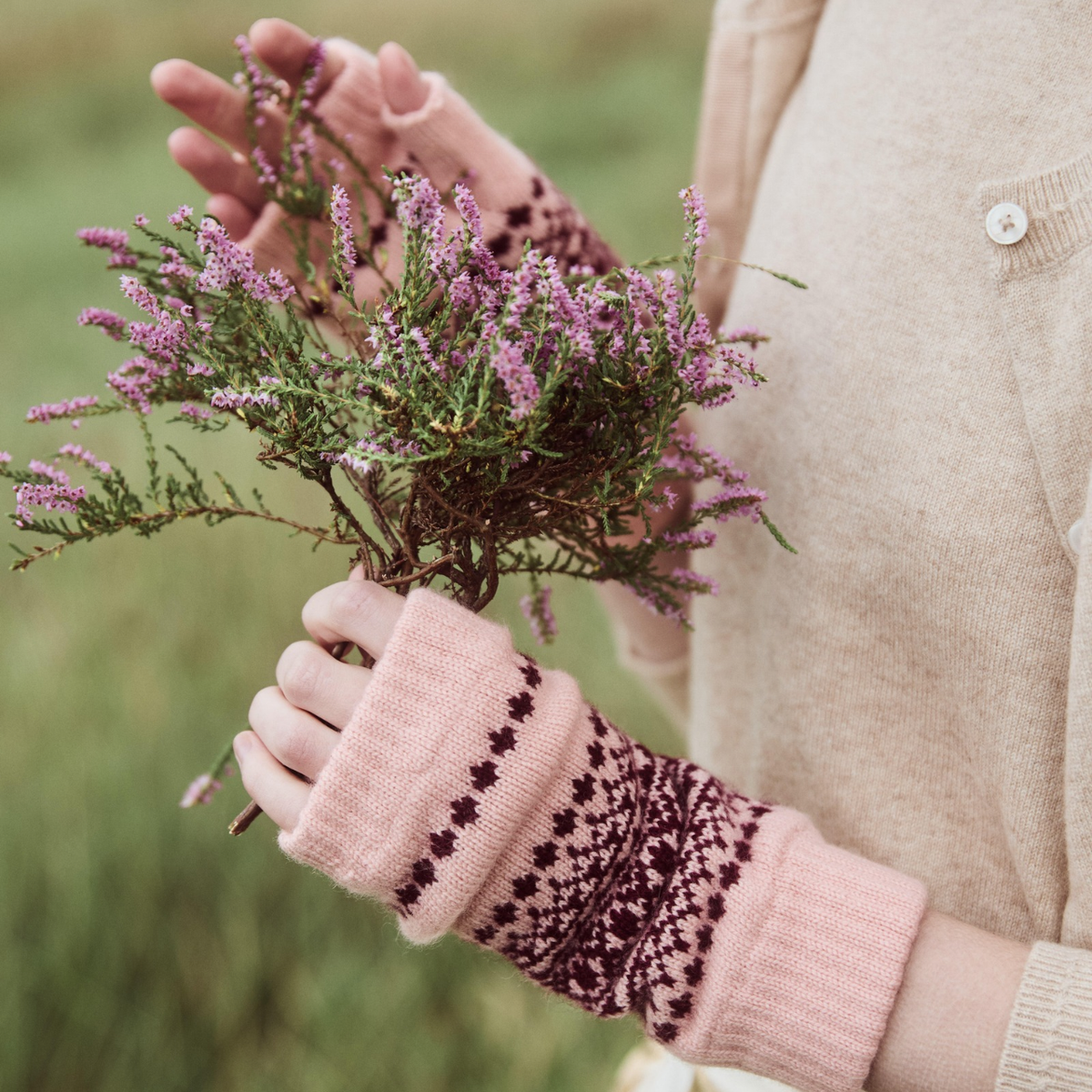 Fairisle Wrist Warmers in Damson