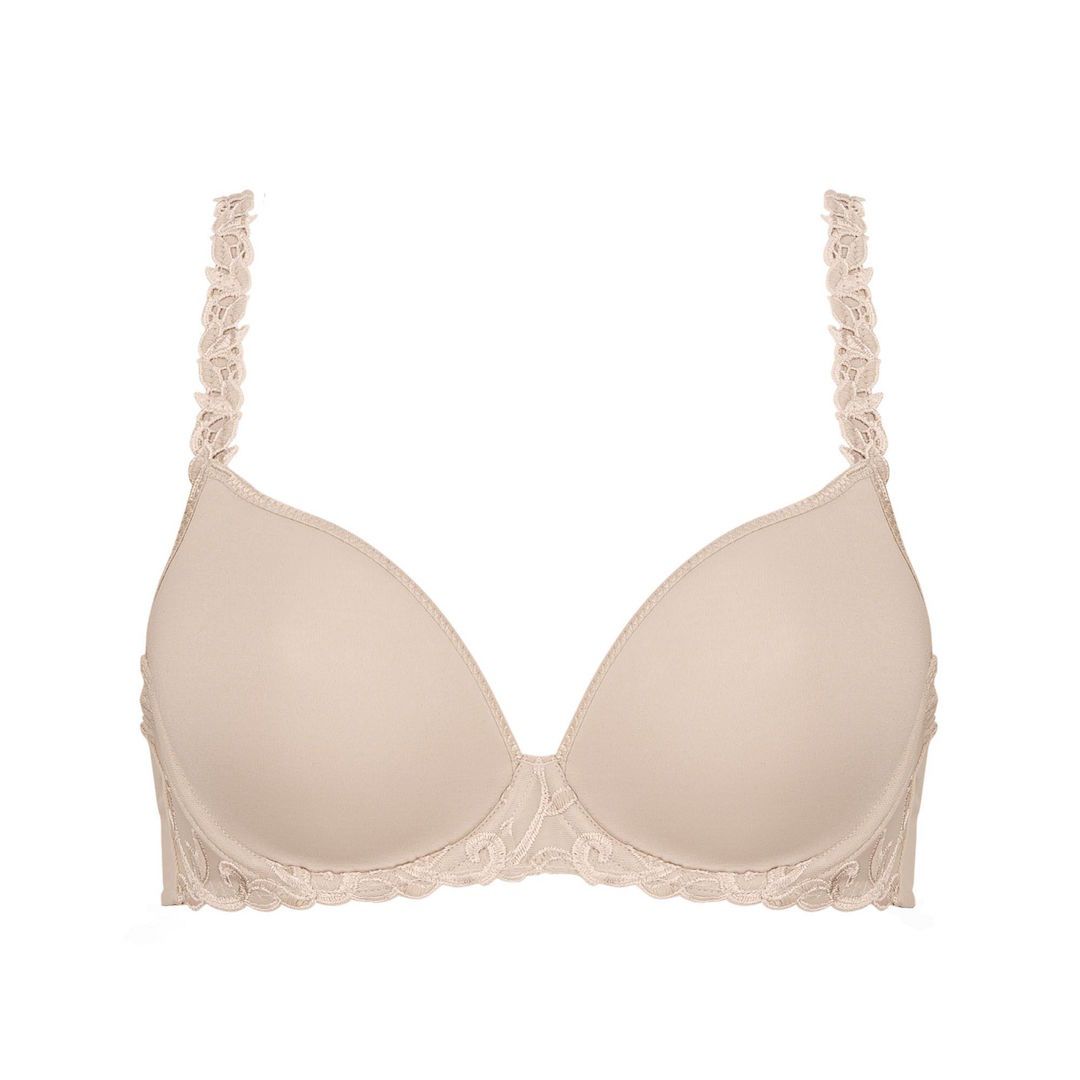 Simone Perele, spacer foam cup, smooth, tshirt, sweetheart shape, underwired, bra, in nude, beige colour, with embroidery detail along the band and strap, adjustable straps, which clip into a halter and racer back.
