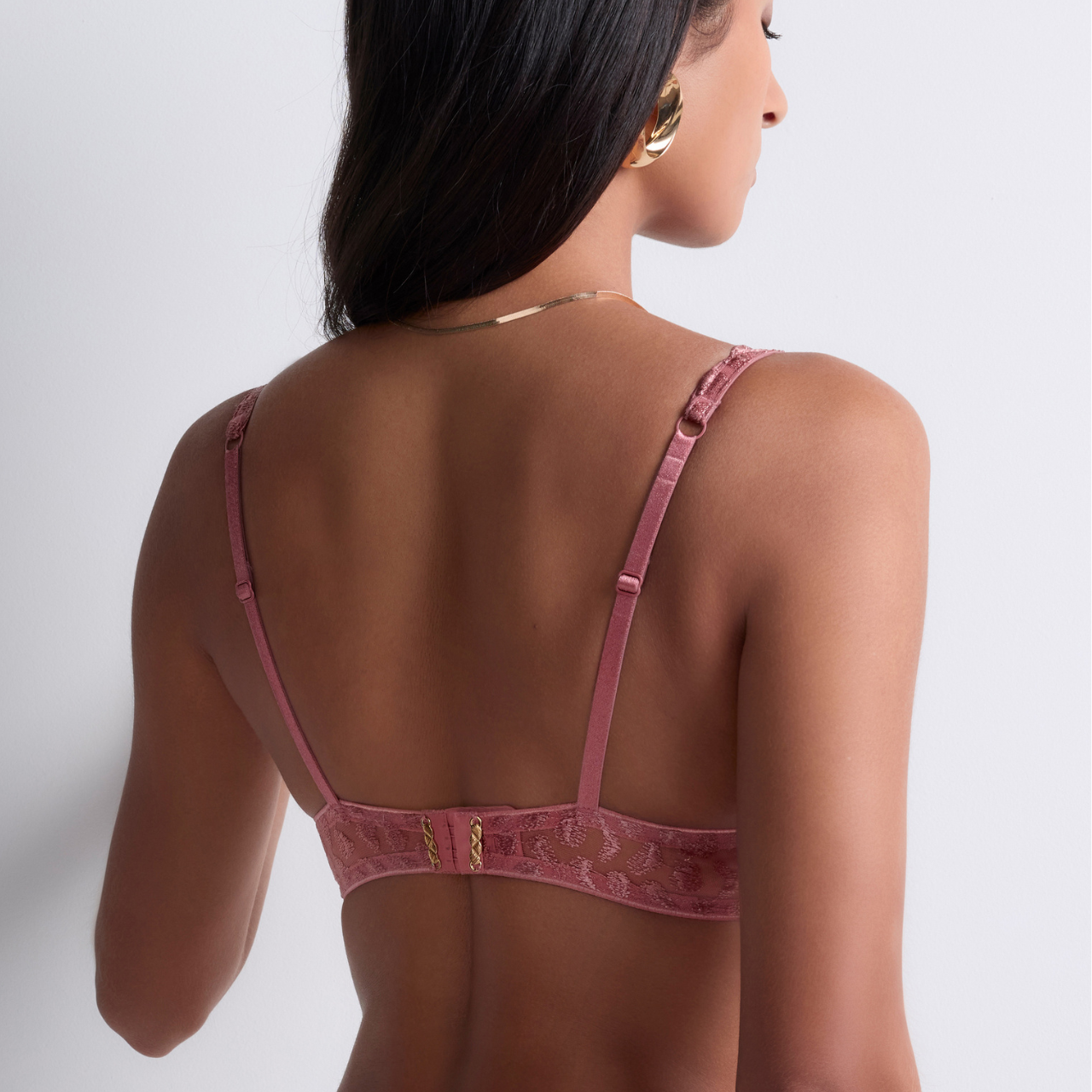 Crazy in Love Moulded Plunge Bra in Warm Pink