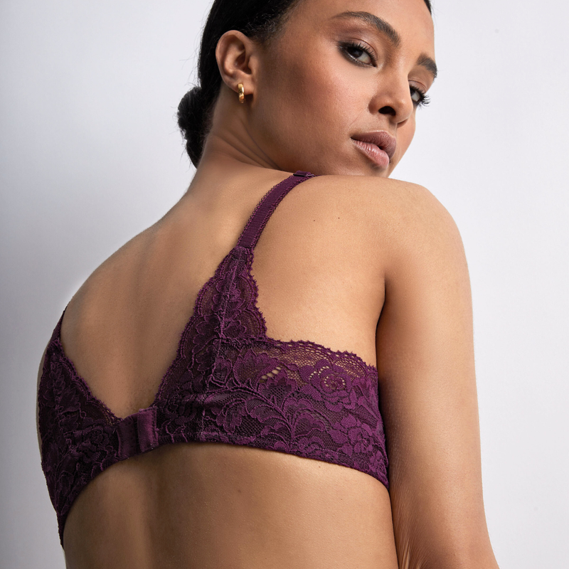 Rosessence Plunging Triangle Bra in Berry