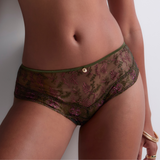 Sound of Heart Shorty in Dark Garden