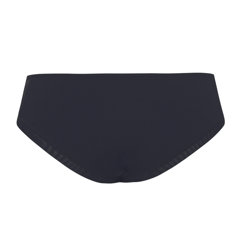Paola Shorty in Black