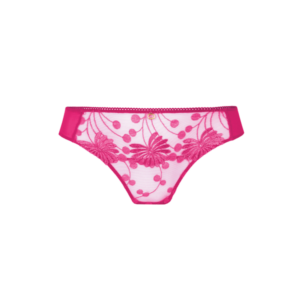 Tess Thong in Rose Samba