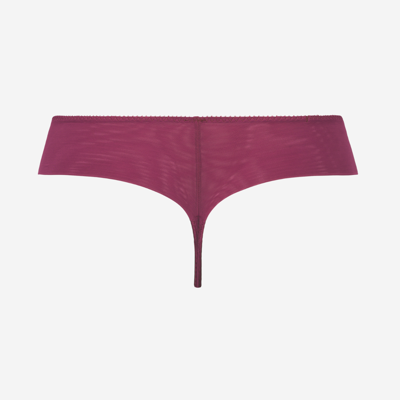 Clea Thong in Grenat