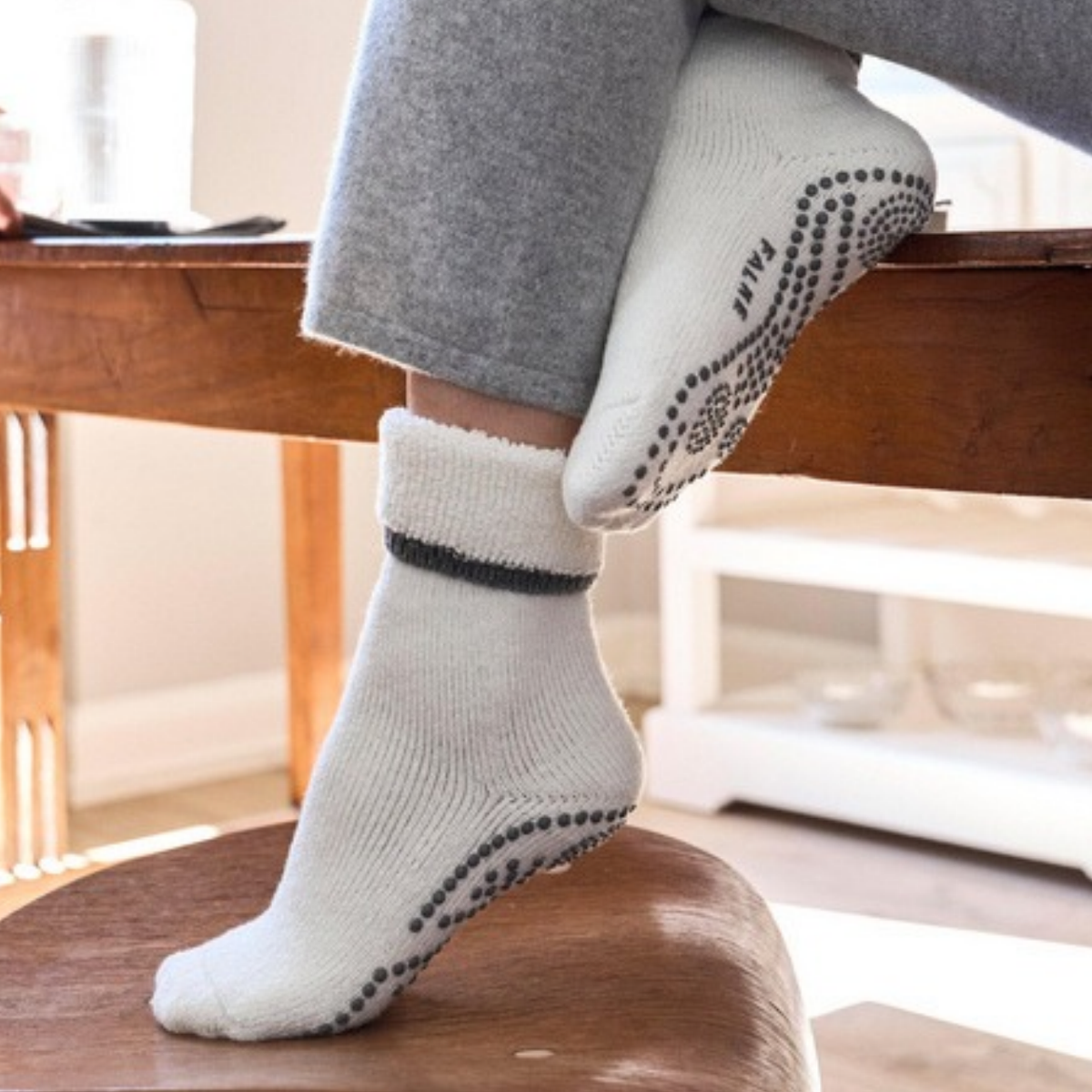 Cuddle Pads Slipper Socks