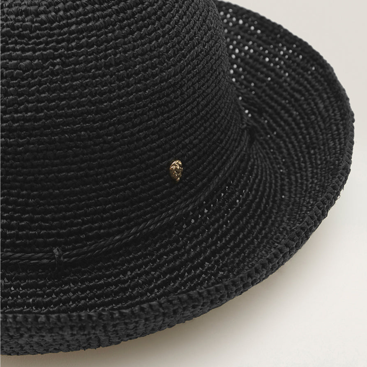 Helen Kaminski Provence 10 Hat in Charcoal | Caroline Randell Helen Kaminski Provence 10 Hat in Charcoal | Caroline Randell