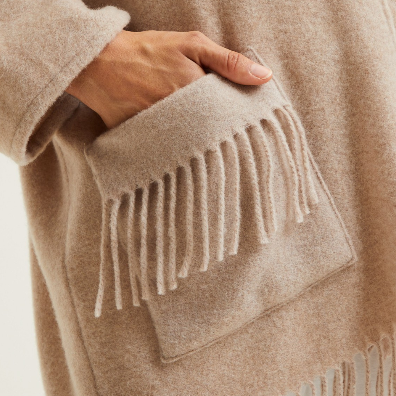 Laurence Tavernier Eponyme Wool Short Poncho in Barley | Caroline
