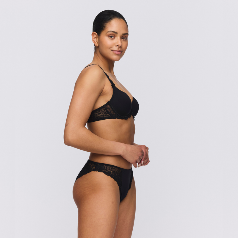 Cyrile Padded Heart Shape Bra in Black