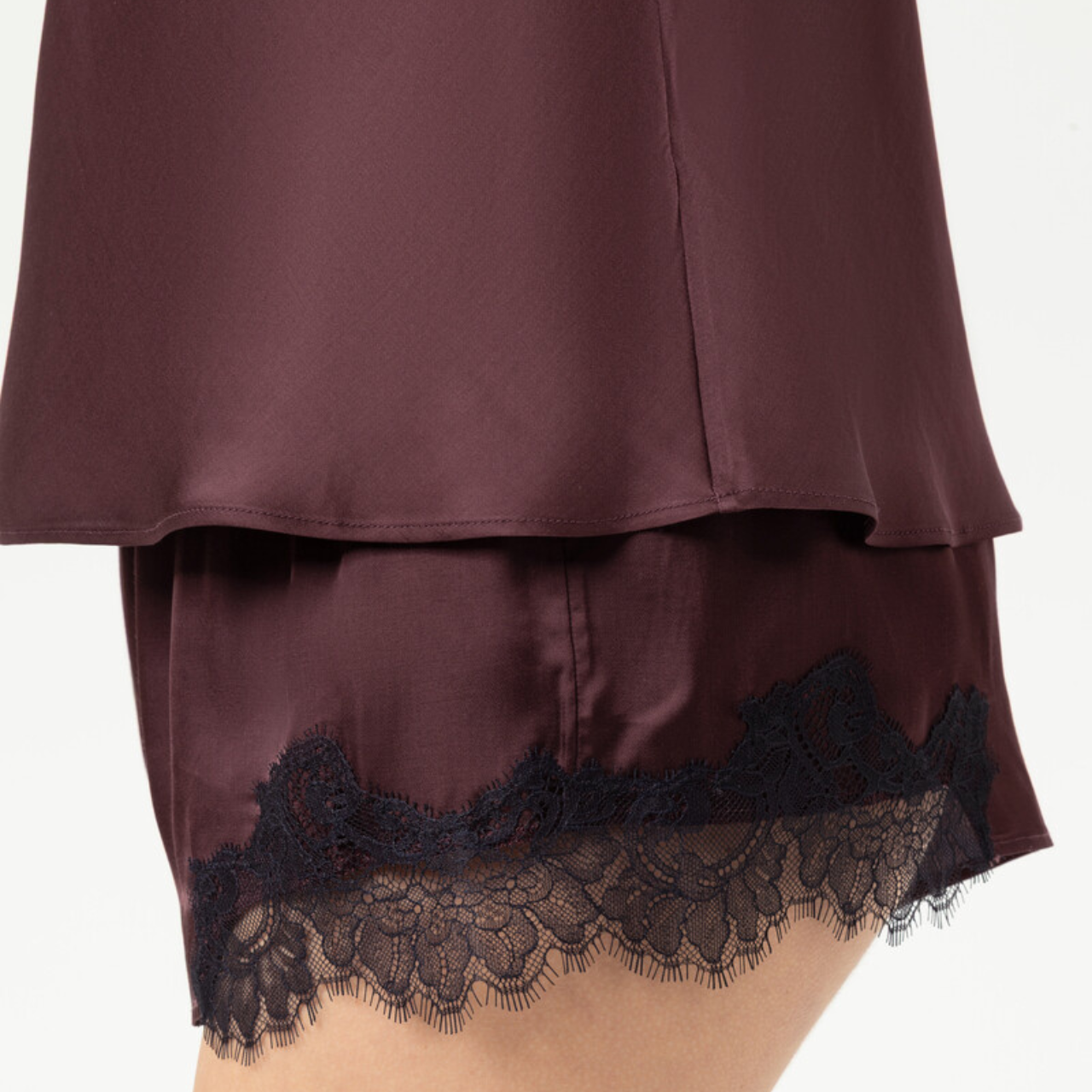 Serie Poetry Luxury Cami Pyjama Set in Hot Maroon