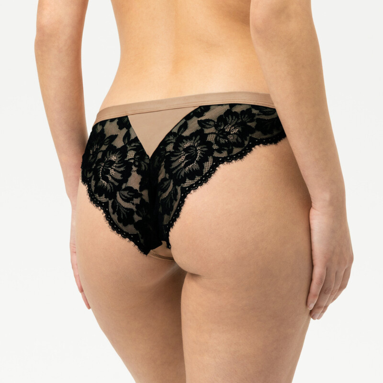 Serie Poetry Vogue Tanga Brief in Golden Hazel