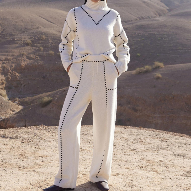 Karolia Wool Loose Topstitching Pant