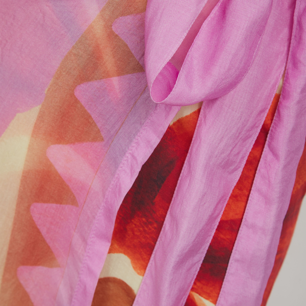 Iggy Pareo in Beachy Tiger Print