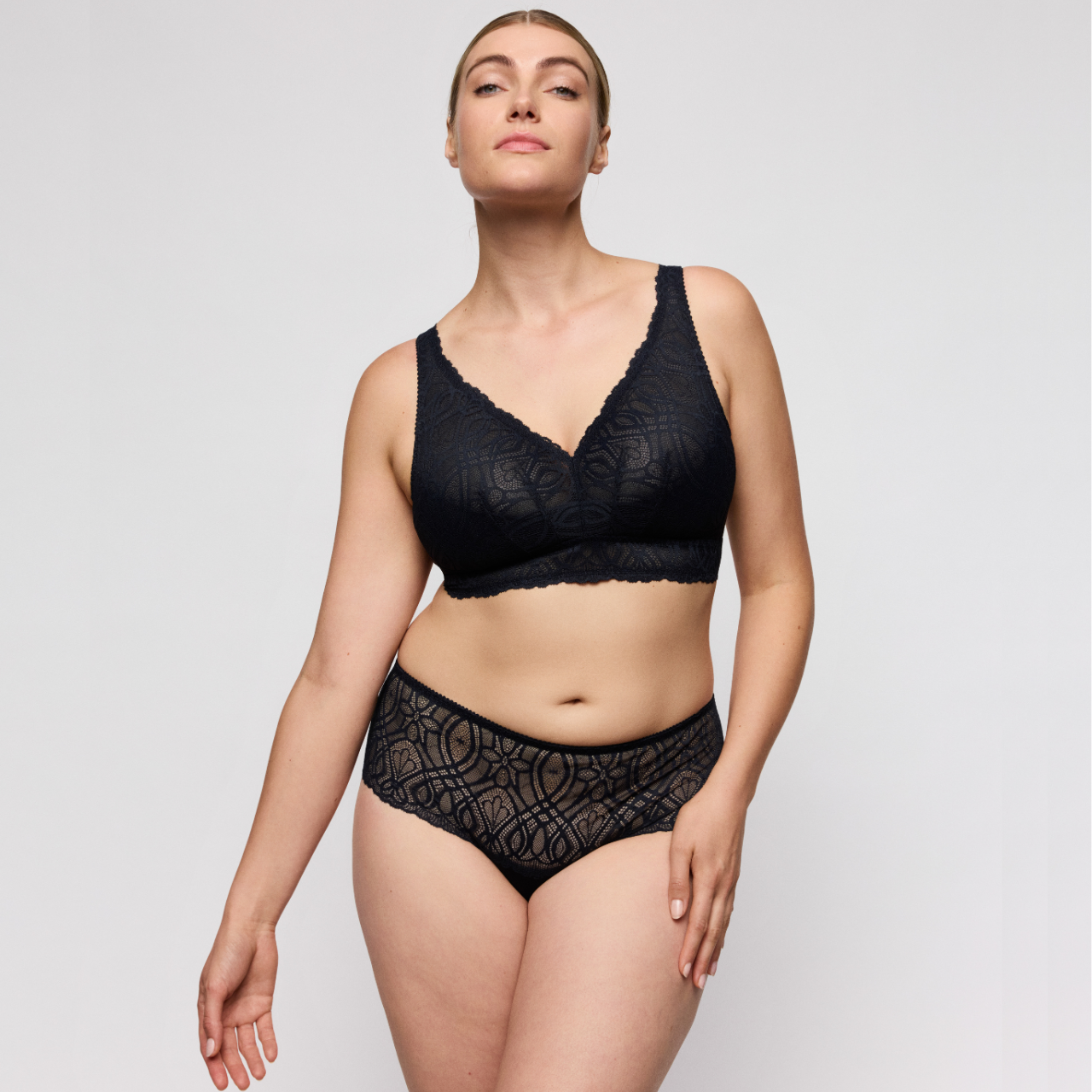 Salerno Bralette in Midnight Blue