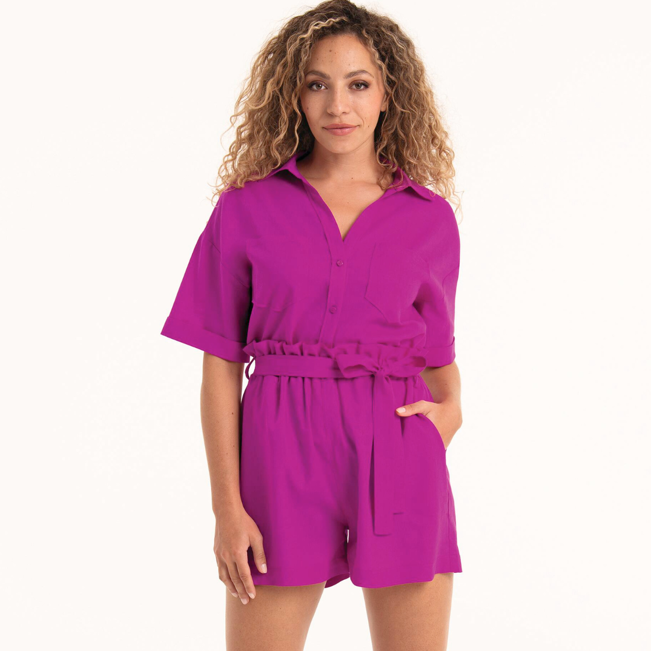 Shiny Basics Nevis Shorts in Passion Pink