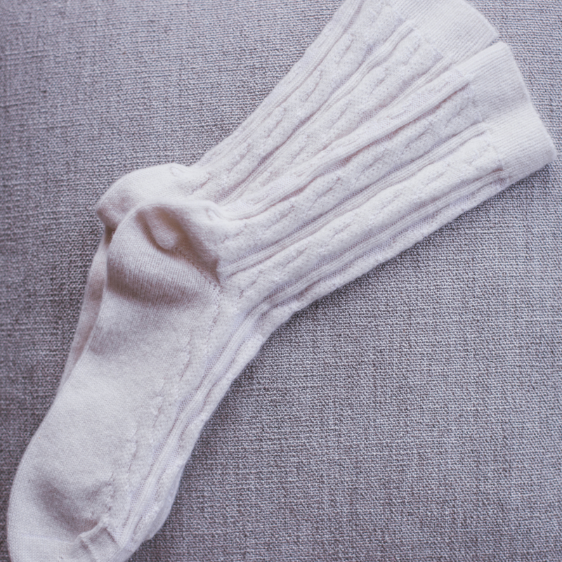 Cashmere Cable Bed-Socks