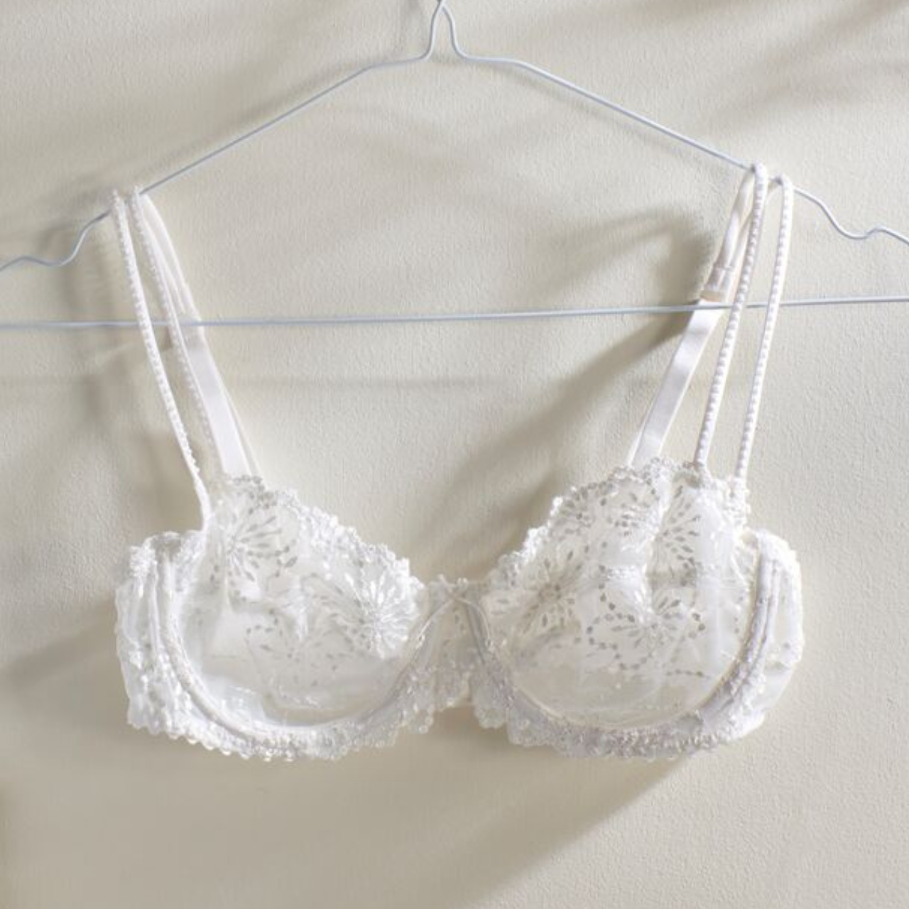 Jane Horizontal Seam Bra in Natural