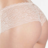 Aubade, Rosessence, soft, lace, seamless, lace, shorty, hotpant, knicker, in blush.